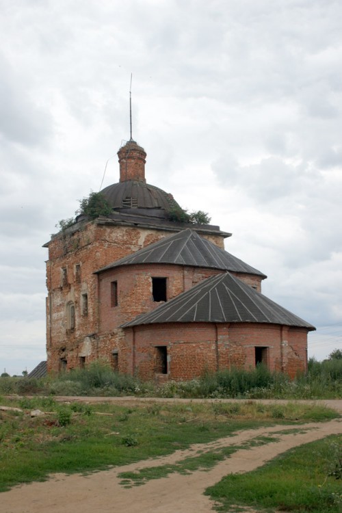 Георгиевский монастырь. Церковь Георгия Победоносца, Искра (Мещовский район, Калужская область). фасады