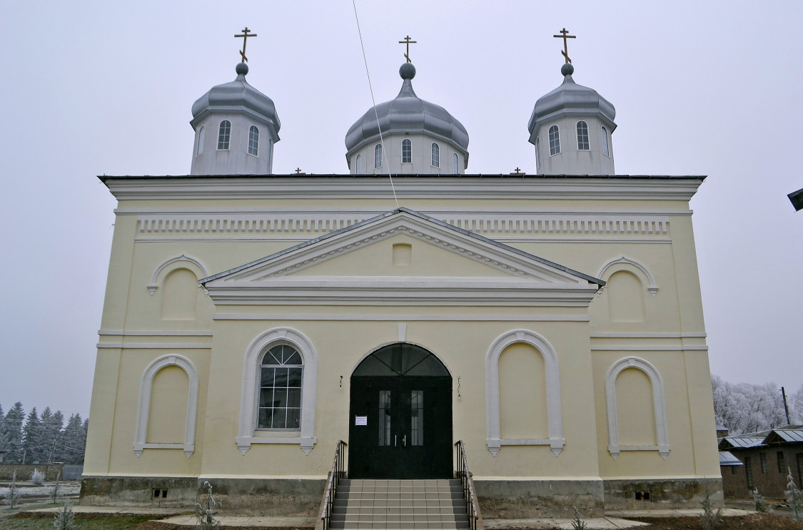 Георгиевский монастырь. Собор Петра и Павла, Искра (Мещовский район, Калужская область). фасады