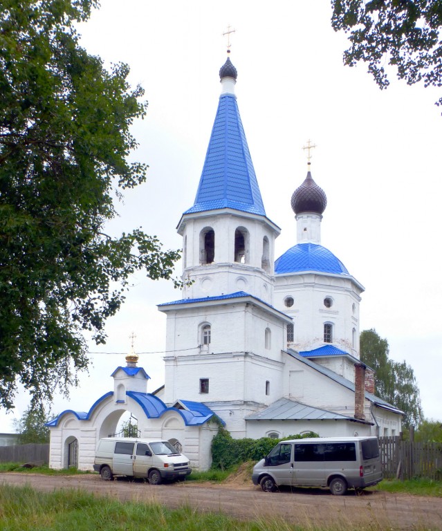 Ельцы. Церковь Покрова Пресвятой Богородицы. фасады