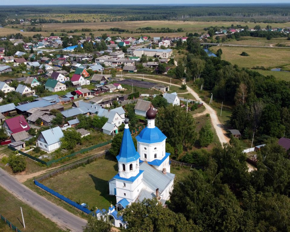 Ельцы. Церковь Покрова Пресвятой Богородицы. общий вид в ландшафте