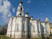 Киржач. Благовещенский женский монастырь. Церковь Всех Святых с колокольней Киржач. Благовещенский женский монастырь. Церковь Всех Святых с колокольней