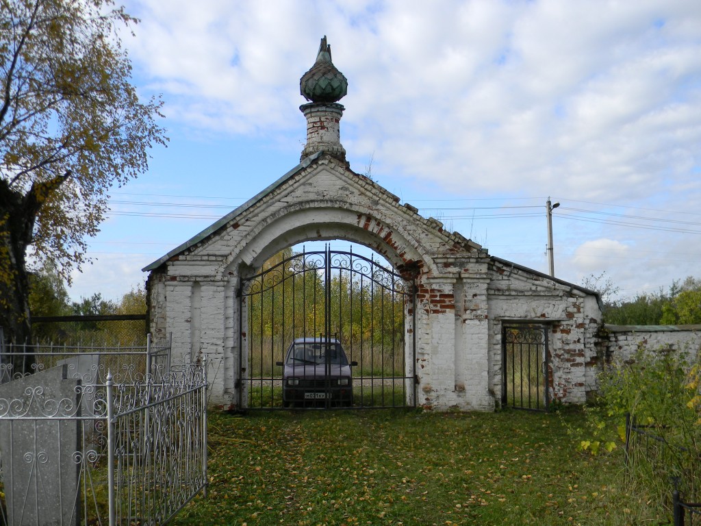 Воронцово. Церковь Благовещения Пресвятой Богородицы. дополнительная информация, Ворота кладбищенской ограды