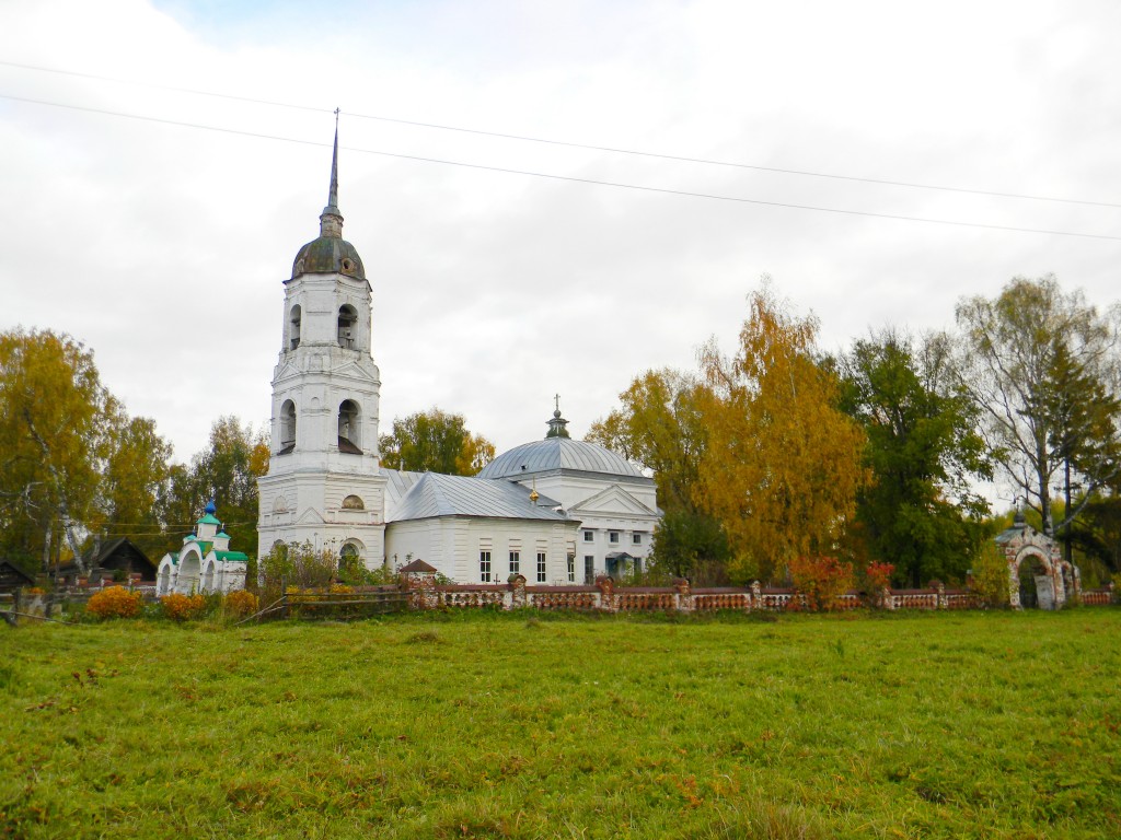 Задорожье. Церковь Покрова Пресвятой Богородицы. фасады