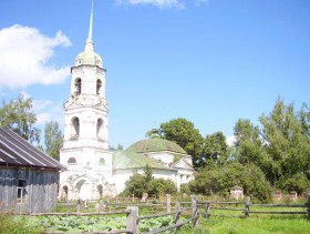 Задорожье. Церковь Покрова Пресвятой Богородицы