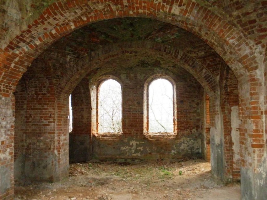 Церковь Троицы Живоначальной, Георгиевское (Калуга, город, Калужская область). интерьер и убранство, Южный фасад средней части в интерьере