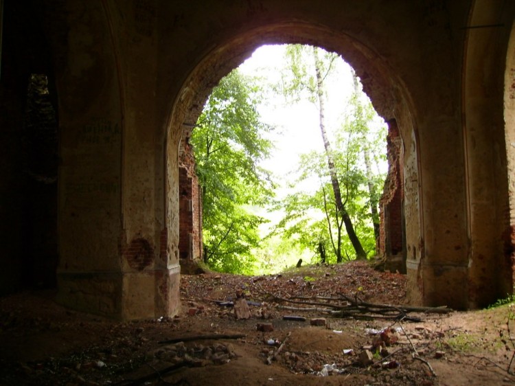 Церковь Вознесения Господня, Большая Каменка (Калуга, город, Калужская область). интерьер и убранство, Остатки  северной  стены  храма