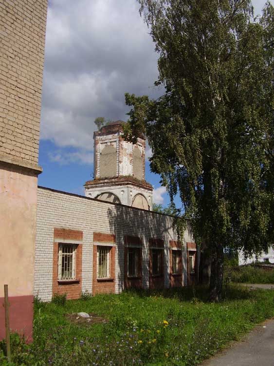 Хреново. Колокольня церкви Покрова Пресвятой Богородицы. фасады