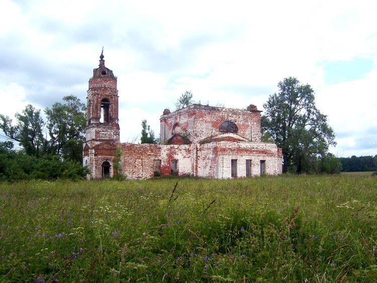 Церковь Николая Чудотворца, Деревеньки (Родниковский район, Ивановская область). общий вид в ландшафте