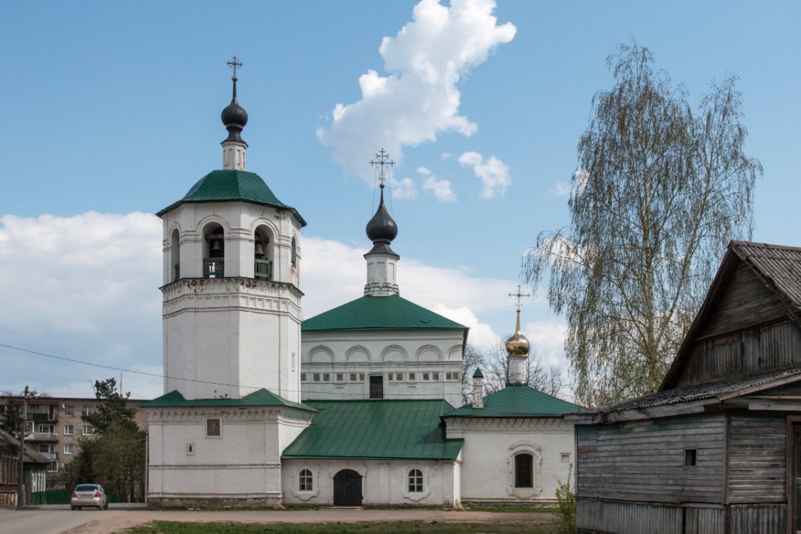 Торопец. Церковь Спаса Преображения. фасады