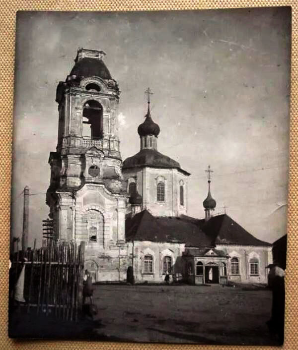 Торопец. Церковь Успения Пресвятой Богородицы. архивная фотография, Фото 1944 г. из приходского архива