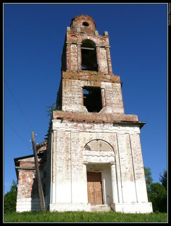Церковь Успения Пресвятой Богородицы, Карачарово (Собинский район, Владимирская область). фасады
