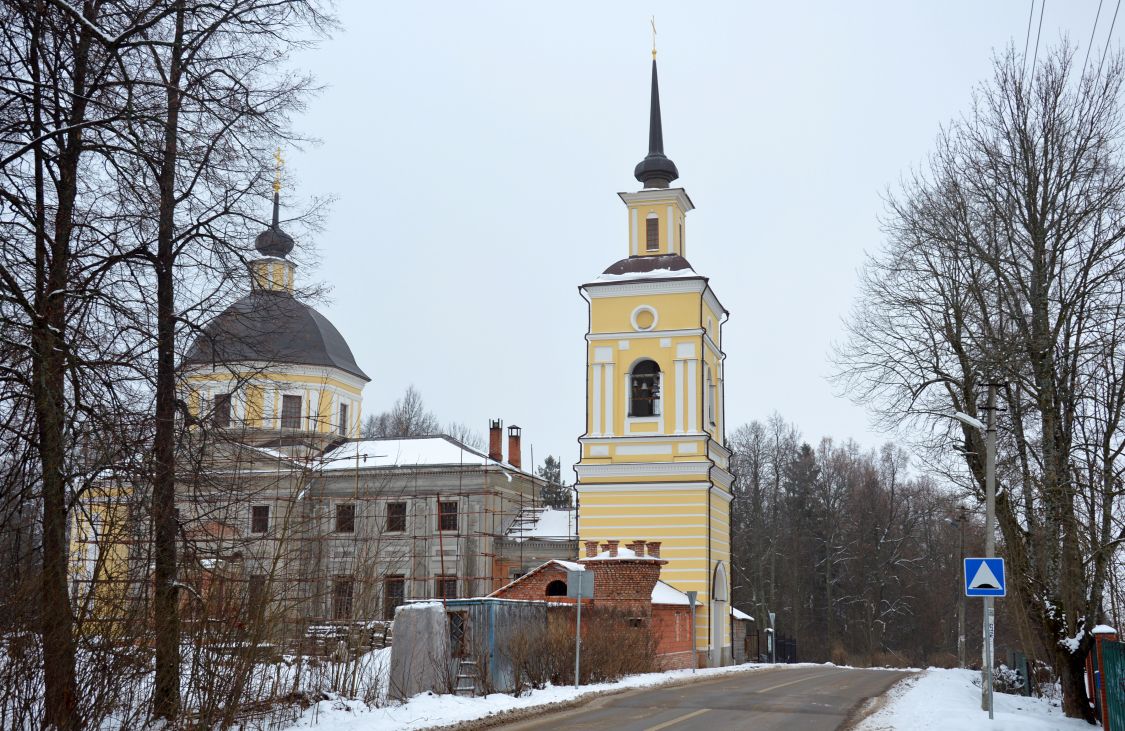 Церковь Николая Чудотворца, Подьячево (Дмитровский городской округ, Московская область). общий вид в ландшафте