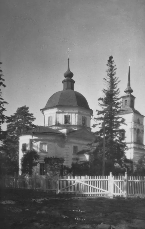 Церковь Николая Чудотворца, Подьячево (Дмитровский городской округ, Московская область). архивная фотография, 1948-1952 гг. С сайта: https://goskatalog.ru/portal/#/collections?id=35461853