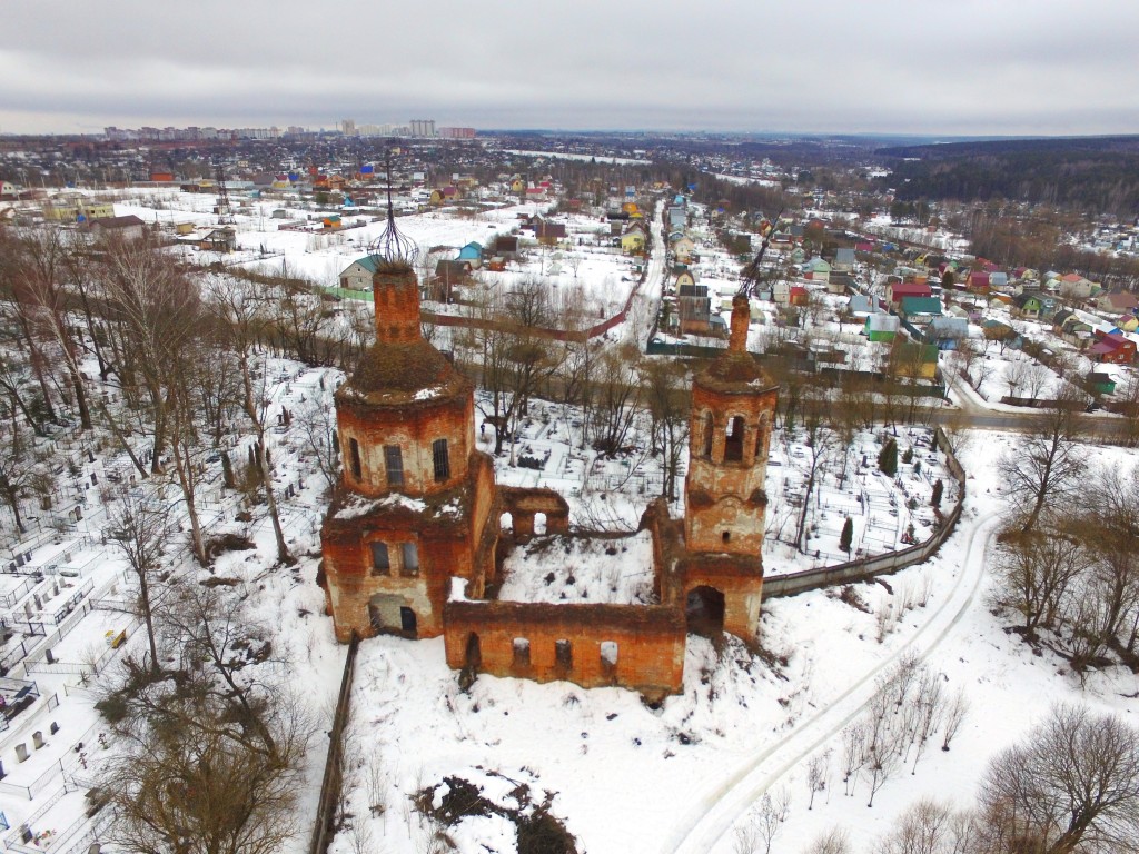 Церковь Георгия Победоносца на Поляне, Галкино (Калуга, город, Калужская область). общий вид в ландшафте, Вид с севера, фото с квадрокоптера