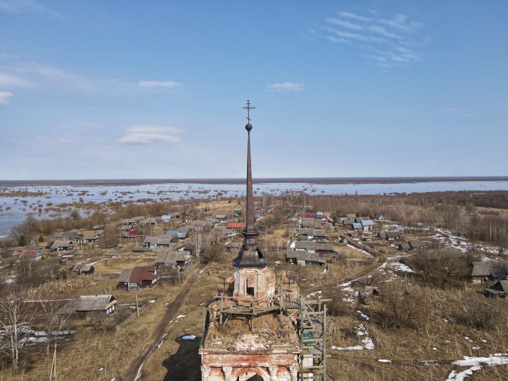 Церковь Богоявления Господня, Еськи (Бежецкий район, Тверская область). архитектурные детали