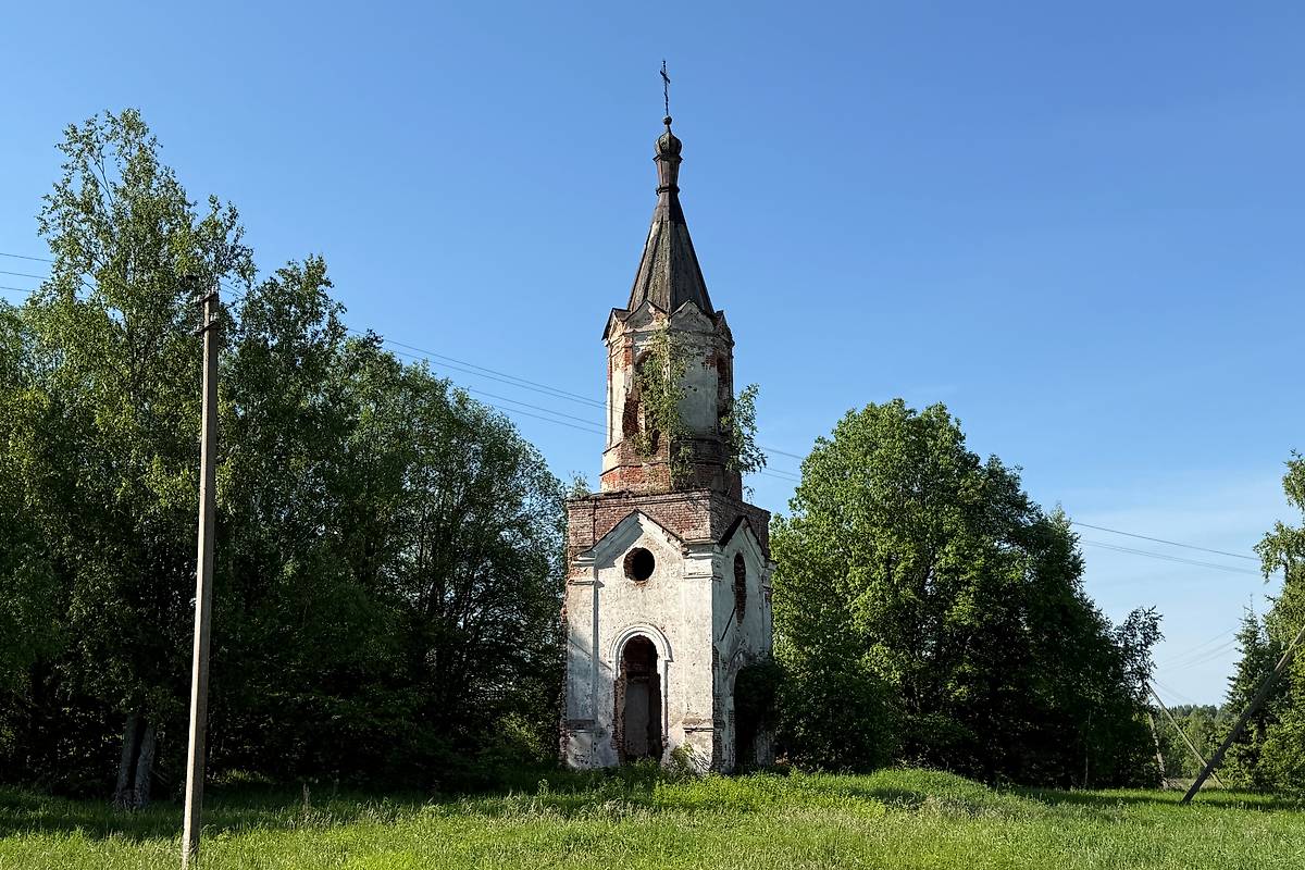 фасады. Церковь Покрова Пресвятой Богородицы, Красная Заря (Вышневолоцкий район и г. Вышний Волочёк, Тверская область)