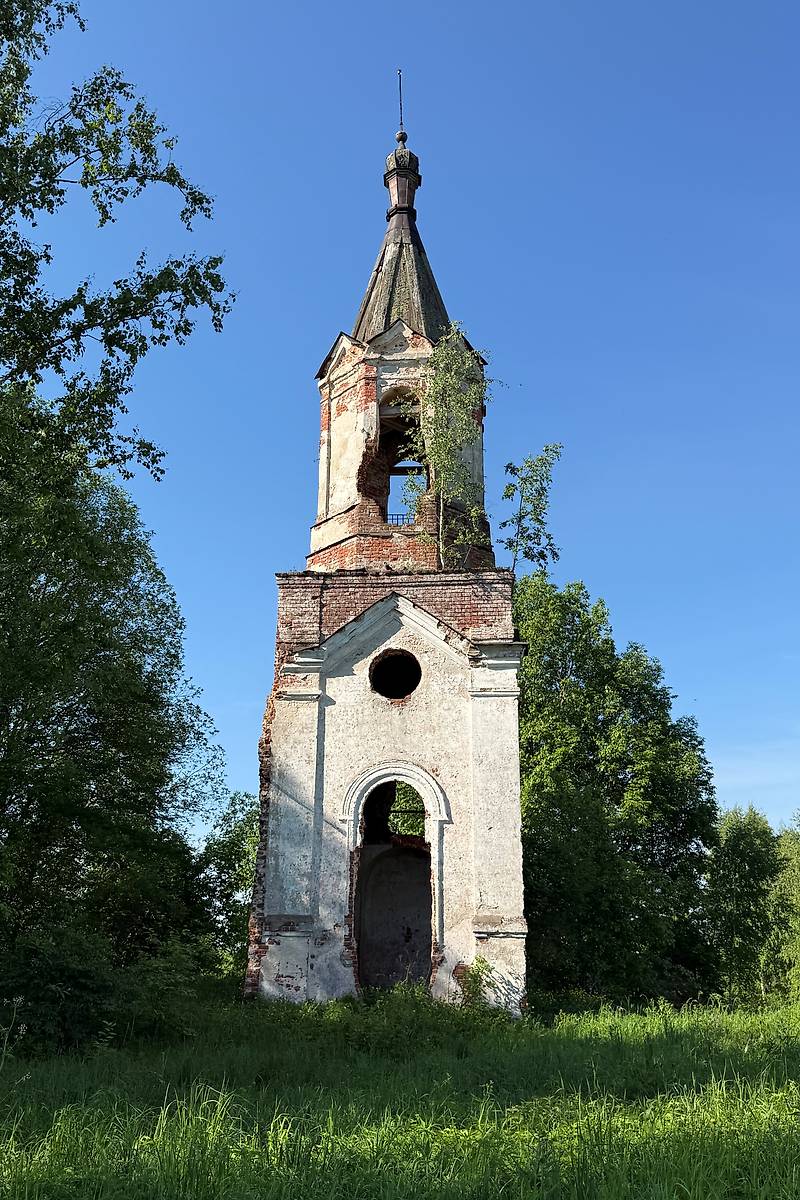 фасады. Церковь Покрова Пресвятой Богородицы, Красная Заря (Вышневолоцкий район и г. Вышний Волочёк, Тверская область)
