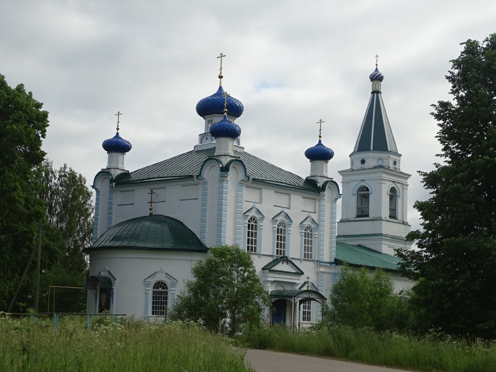 Церковь Рождества Христова, Сосновец (Родниковский район, Ивановская область). фасады