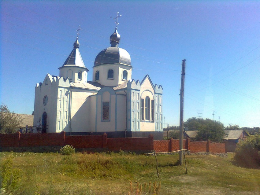 Церковь Покрова Пресвятой Богородицы, Дублянка (Богодуховский район, Украина, Харьковская область). общий вид в ландшафте, лето 2010