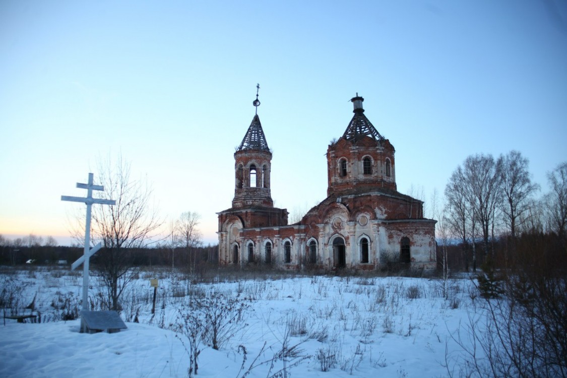 Церковь Троицы Живоначальной, Заборовье (Калининский район, Тверская область). общий вид в ландшафте