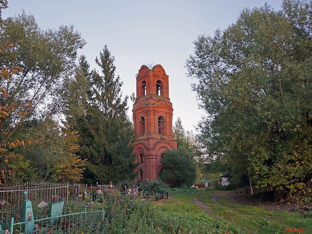 Церковь Николая Чудотворца, Медведиха (Рамешковский район, Тверская область). общий вид в ландшафте