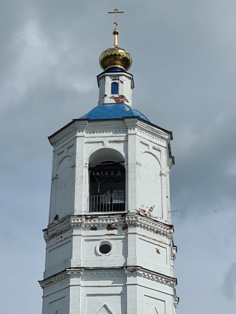 Церковь Воздвижения Креста Господня, Костерёво (Петушинский район, Владимирская область). архитектурные детали, Завершение колокольни, вид с запада