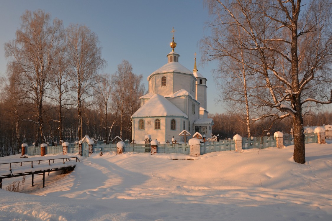 Сынтул. Церковь Покрова Пресвятой Богородицы. фасады, Общий вид с северо-востока