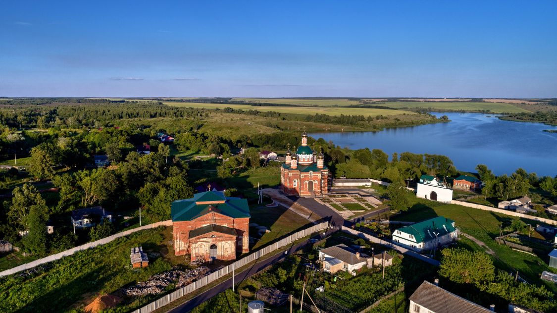 Сезёновский Иоанно-Казанский женский монастырь, Сезёново (Лебедянский район, Липецкая область). общий вид в ландшафте
