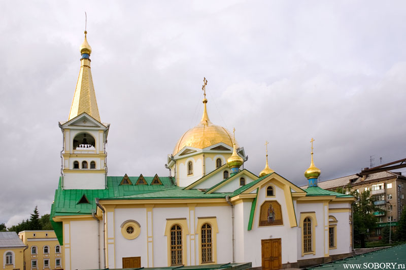 Новосибирск. Кафедральный собор Вознесения Господня. фасады