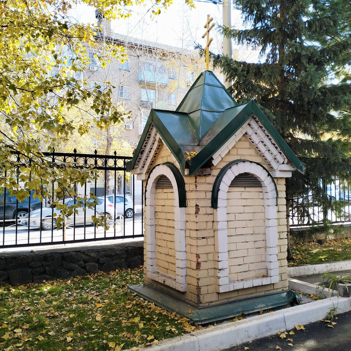 Кафедральный собор Вознесения Господня, Новосибирск (Новосибирск, город, Новосибирская область). дополнительная информация, Часовня «Сухой колодец»