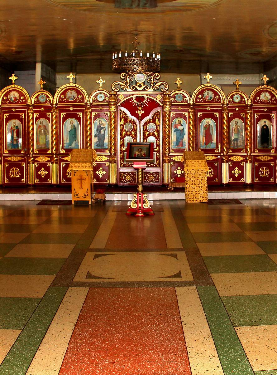 Интерьер нижнего храма кафедрального собора., интерьер и убранство. Кафедральный собор Вознесения Господня, Новосибирск (Новосибирск, город, Новосибирская область)