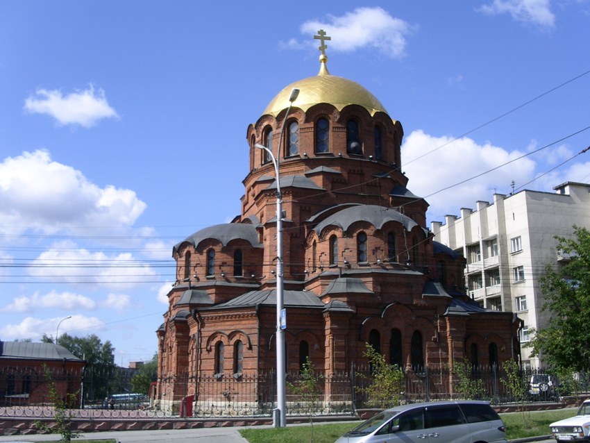 Новосибирск. Собор Александра Невского. фасады, вид с востока