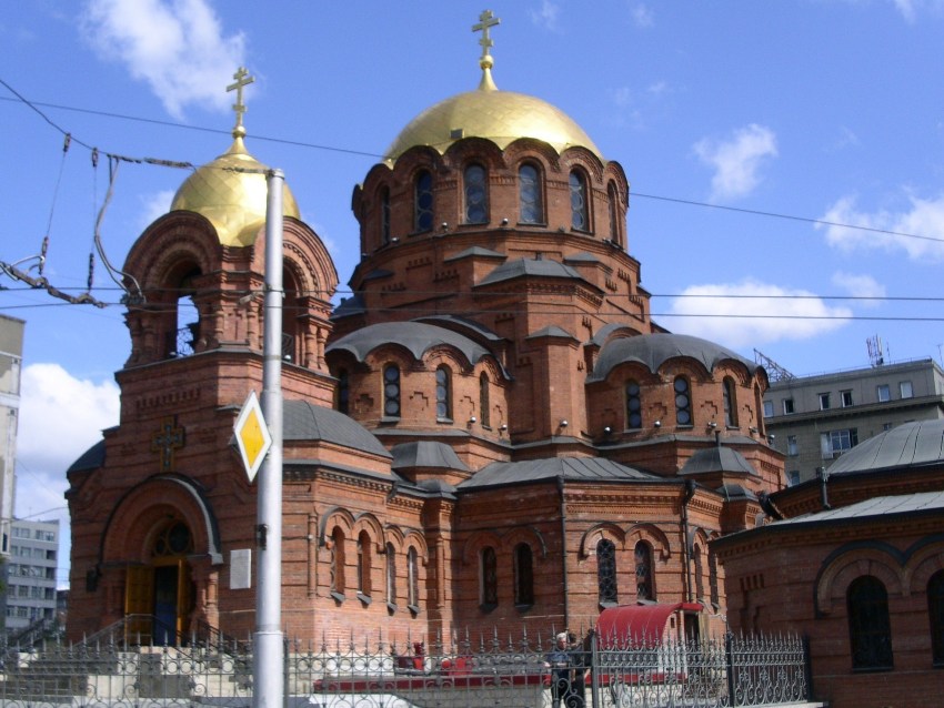 Новосибирск. Собор Александра Невского. фасады, вид с юго-запада