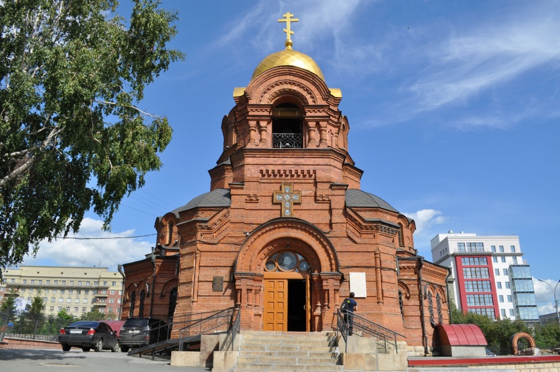 Новосибирск. Собор Александра Невского. фасады