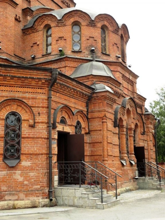 Собор Александра Невского, Новосибирск (Новосибирск, город, Новосибирская область). архитектурные детали, Северная сторона храма 