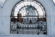 Церковь иконы Божией Матери "Знамение" (Абалацкая), Главные ворота.<br>, Новосибирск, Новосибирск, город, Новосибирская область