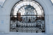Церковь Абалацкой иконы Божией Матери "Знамение", Главные ворота.<br>, Новосибирск, Новосибирск, город, Новосибирская область