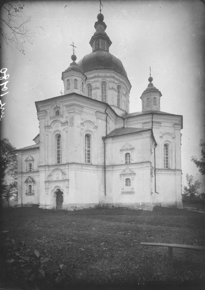Церковь Преображения Господня, Великие Сорочинцы (Миргородский район, Украина, Полтавская область). архивная фотография, Вид с юго-востока. Фото С.А. Таранушенко