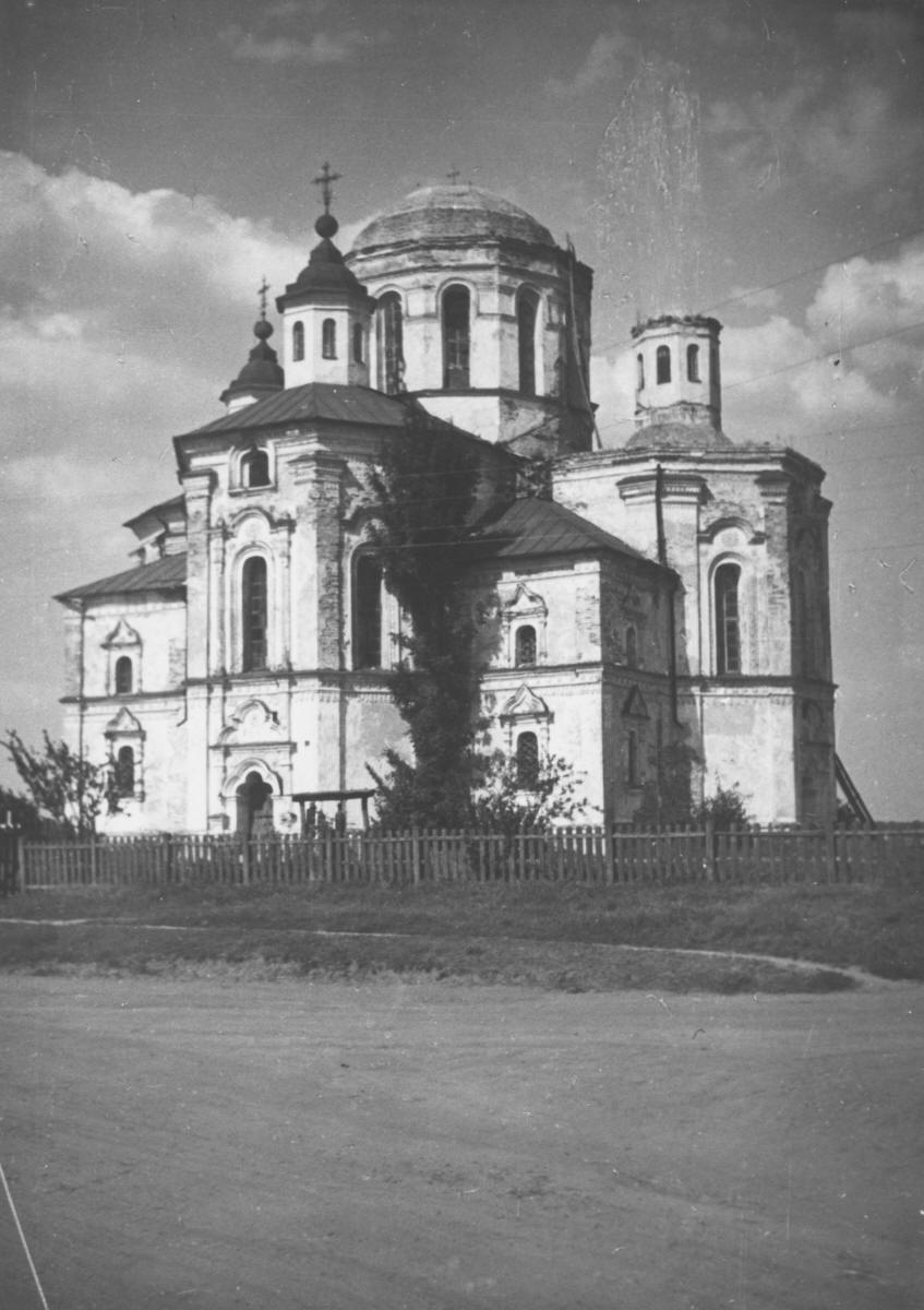 Церковь Преображения Господня, Великие Сорочинцы (Миргородский район, Украина, Полтавская область). архивная фотография, Фрагмент фасада. Фото С.А. Таранушенко