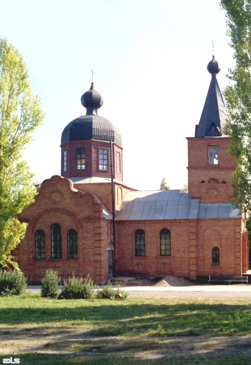 Церковь Всех Святых, Чёрное (Купянский район, Украина, Харьковская область). фасады