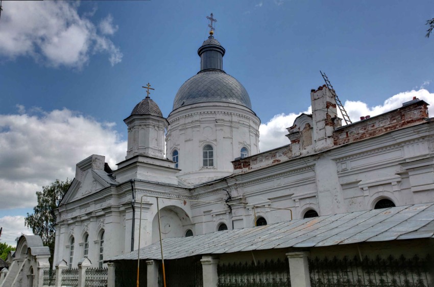 Погода в туме рязанской на неделю. Тума Церковь Троицы Живоначальной. Церковь в Туме Рязанской области. Троицкая Церковь (Тума). Троицкая Церковь Клепиковский район.