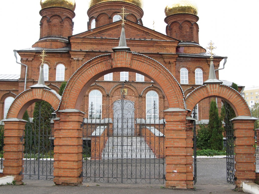 Церковь Николая Чудотворца в Посопе, Саранск (Саранск, город, Республика Мордовия). дополнительная информация, Главные врата ограды церкви
