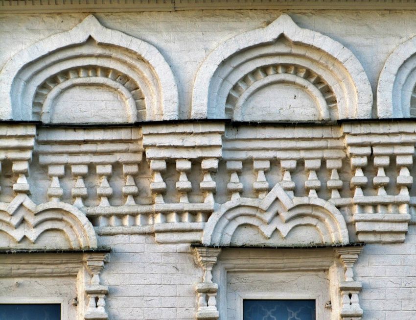 Саранск. Собор Иоанна Богослова. архитектурные детали, декор северного фасада, фрагмент
