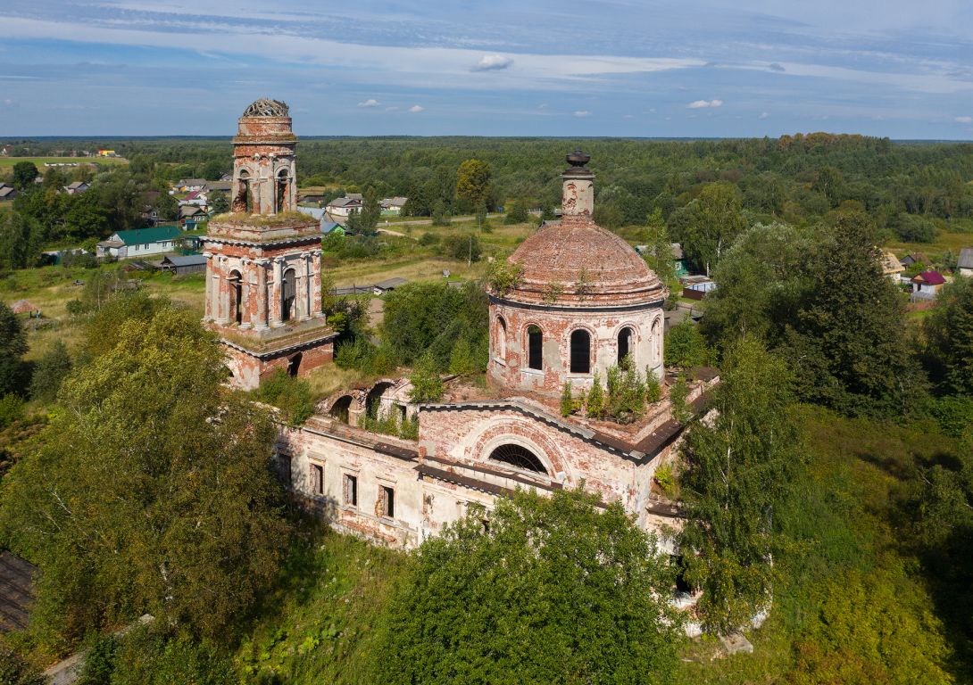 Рождество. Церковь Рождества Христова. фасады