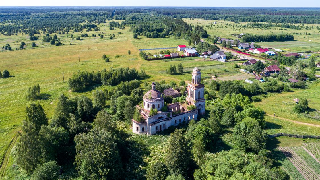 Церковь Рождества Христова, Рождество (Рамешковский район, Тверская область). общий вид в ландшафте
