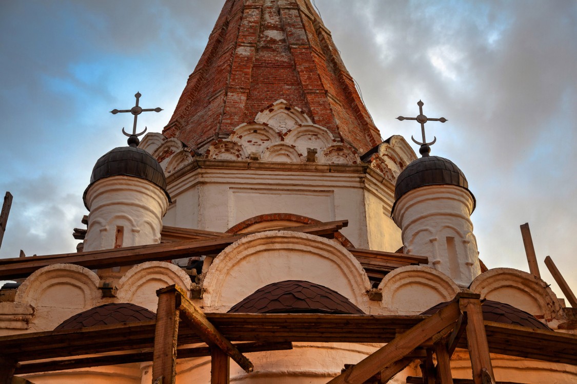 Церковь Смоленской иконы Божией Матери, Кушалино (Рамешковский район, Тверская область). архитектурные детали