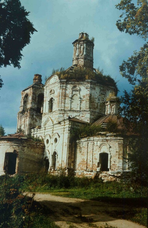 Романово. Церковь Троицы Живоначальной. фасады, фото 1994