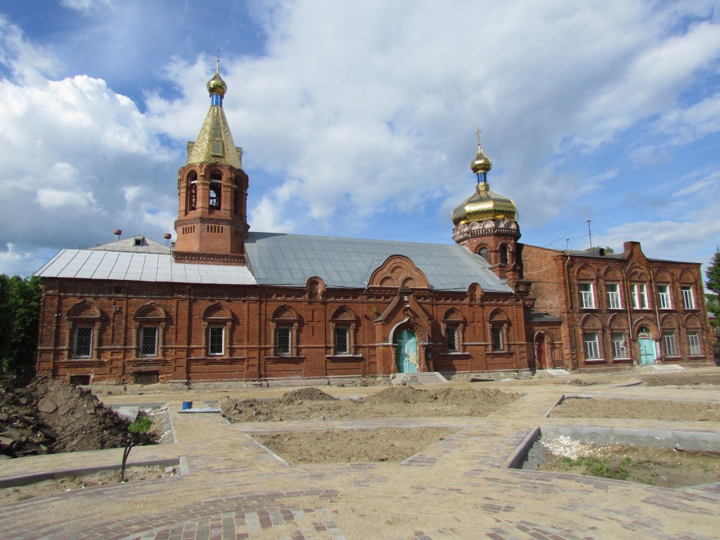 Церковь Владимирской иконы Божией Матери при бывшем 1-м лейб-драгунском Московском полку, Тверь (Тверь, город, Тверская область). фасады