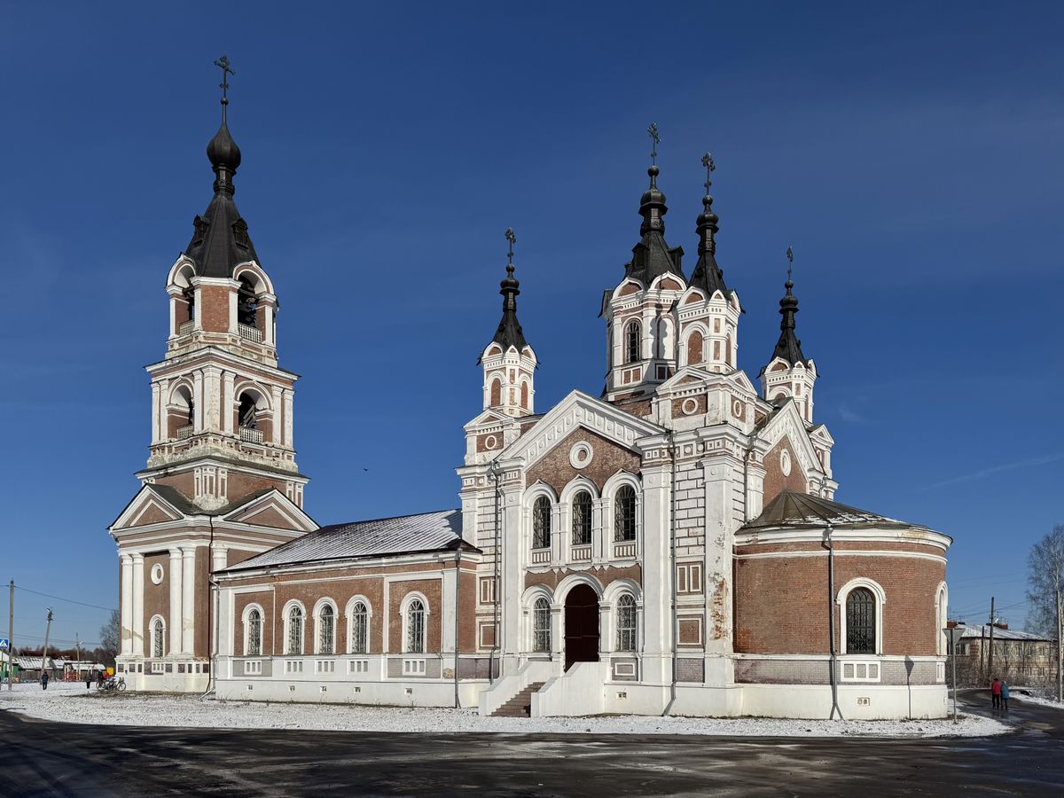 Вид с юга, фасады. Церковь Покрова Пресвятой Богородицы, Большое Туманово (Арзамасский район и г. Арзамас, Нижегородская область)