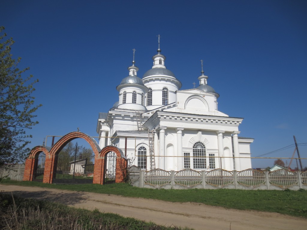 Церковь Троицы Живоначальной, Новый Усад (Арзамасский район и г. Арзамас, Нижегородская область). фасады